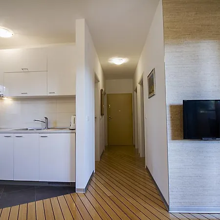 Lily Punta Skala アパート