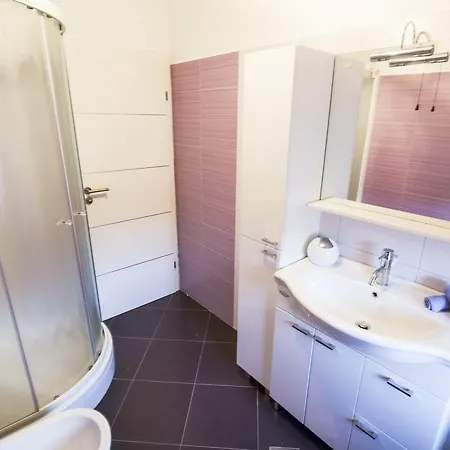 Lily Punta Skala * ペトルチャネ