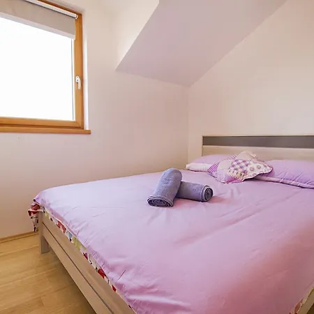 Lily Punta Skala アパート