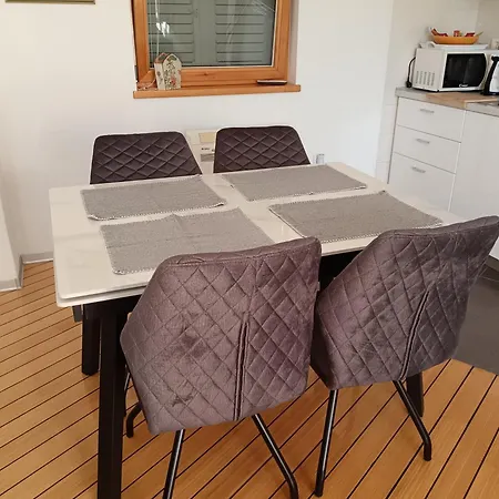 Apartamento Lily Punta Skala *